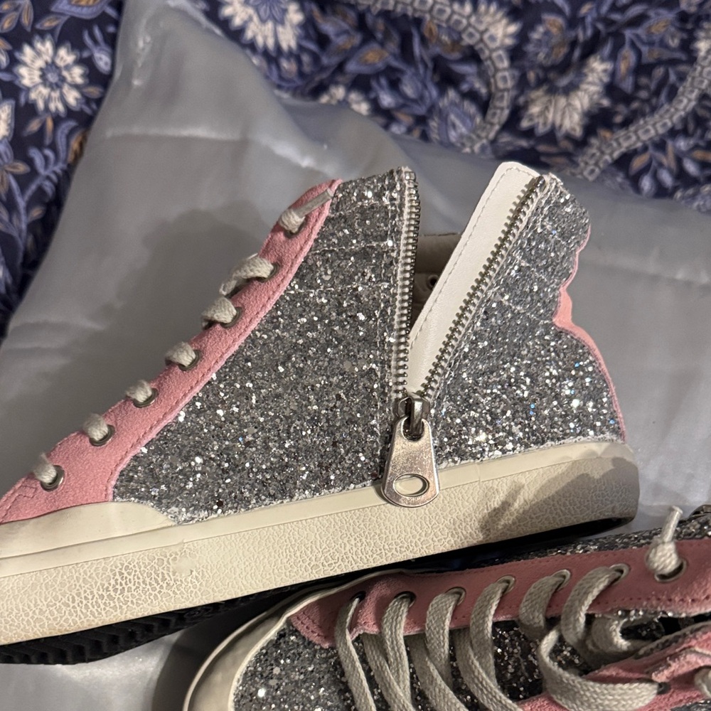 NEW Vintage Havana ladies Glitter High-Top Sneakers with Pink Accents - Picture 3 of 4